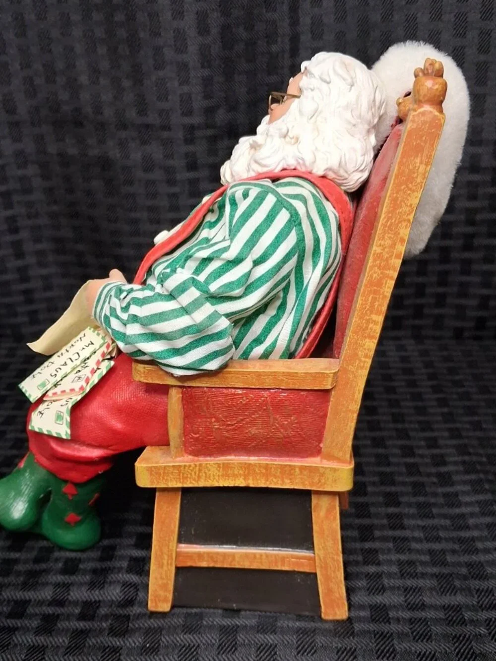 POSSIBLE DREAMS NICK'S NOOK # 4220 TUCKERED OUT SANTA CLAUS FIGURINE